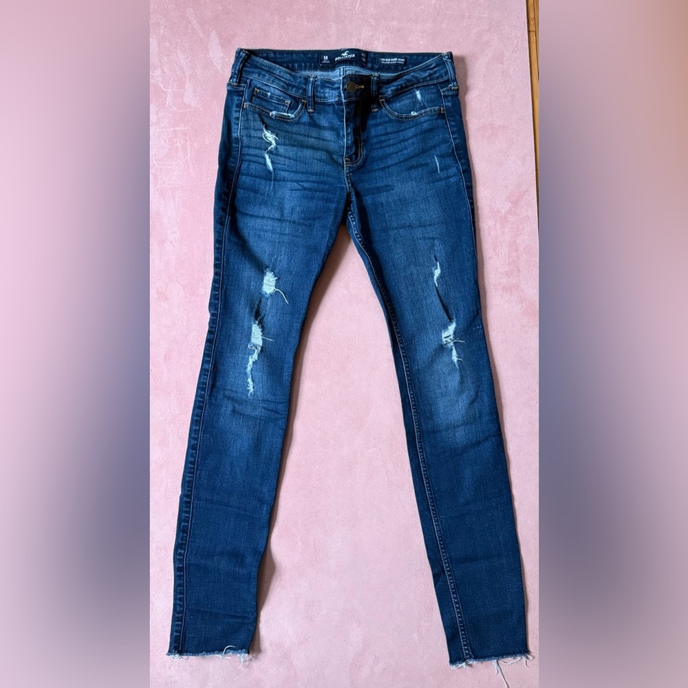 Women's Distressed Dark Blue Skinny Jeans